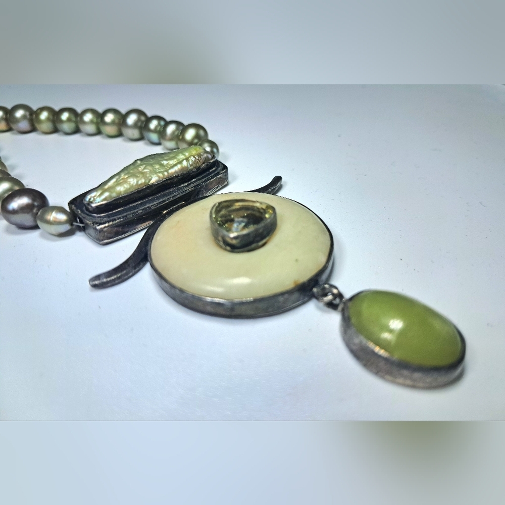 Vintage Tahitian Pearl Necklace With Sterling Silver Carved Bone Pendant - Picture 5 of 10